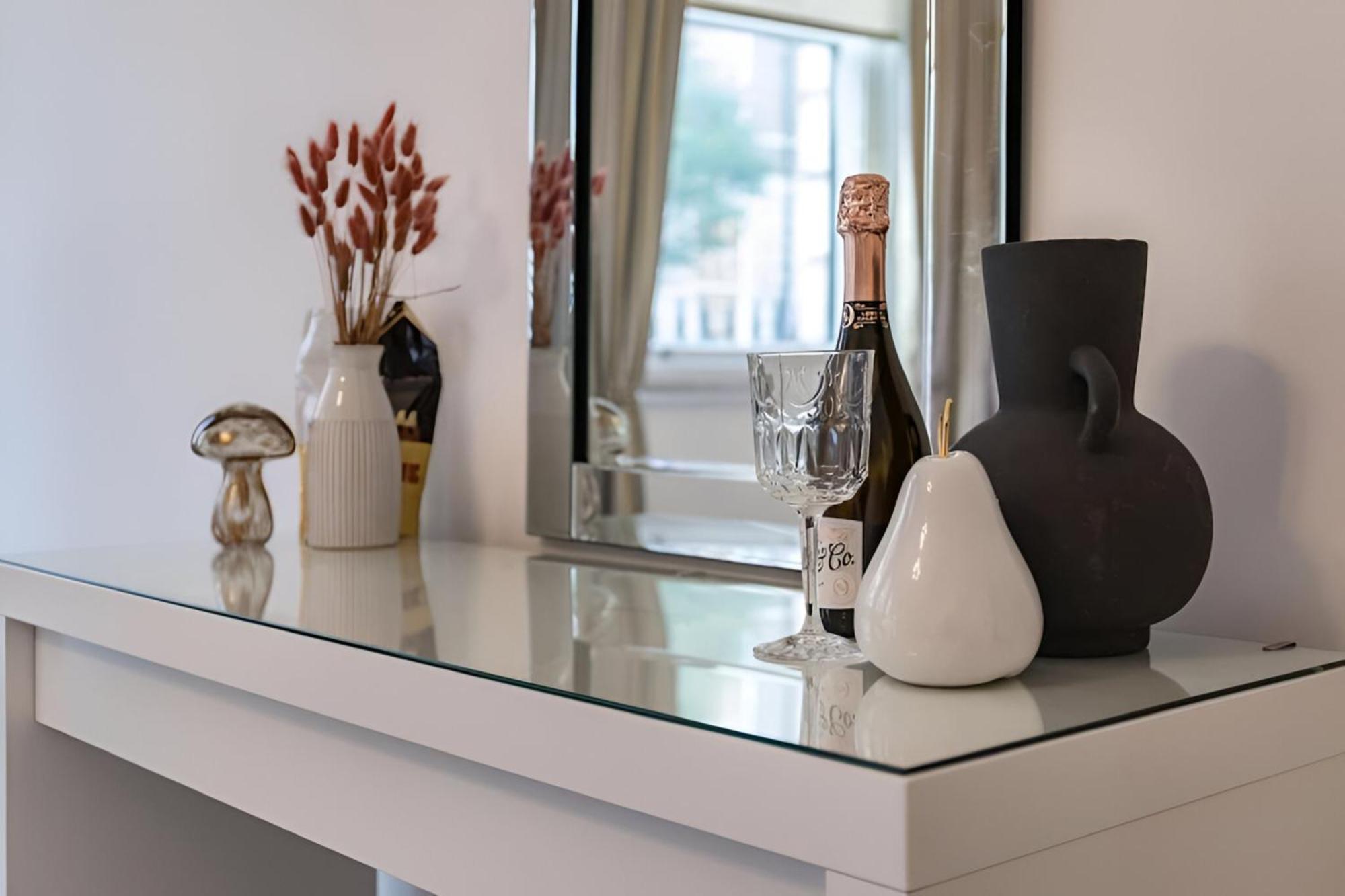 Luxury London 3 Bedroom Duplex With Pool Table - 4Hs Exteriör bild